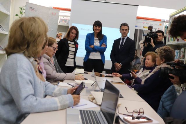 El programa “Todo por aprender” impulsa la capacitación digital en la Región de Murcia - 2, Foto 2