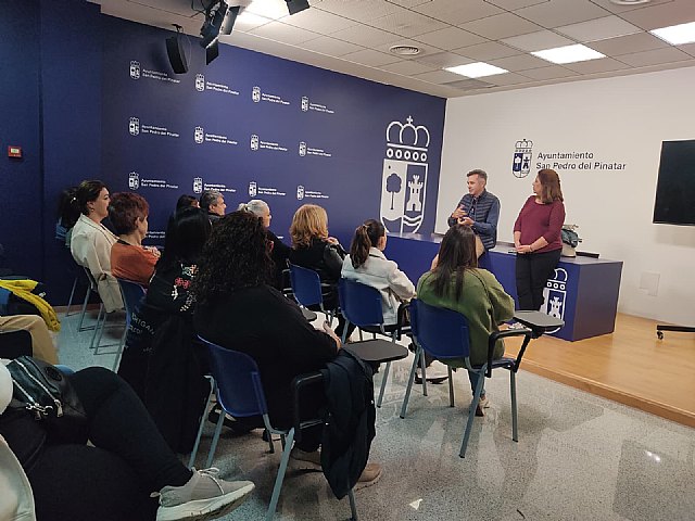 El Ayuntamiento y el parking del centro alcanzan un acuerdo para dinamizar el comercio local - 1, Foto 1