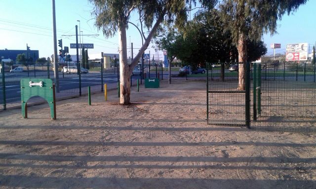 Churra estrena una nueva zona de esparcimiento canino de 600 metros cuadrados dotado de todos los servicios - 1, Foto 1