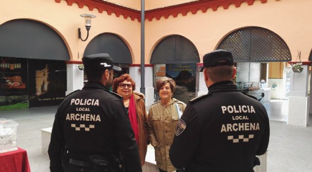 La Policía Local de Archena inicia su campaña Compras seguras en Navidad que durará hasta el próximo 6 de enero - 1, Foto 1