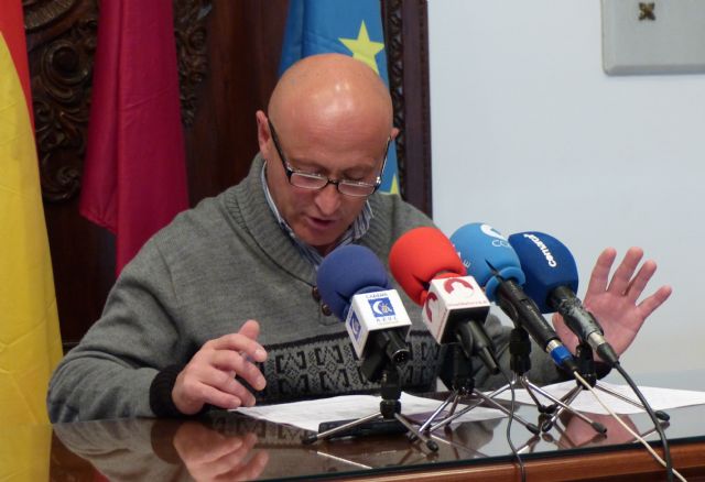 IU-V tacha de oscuros, deficientes y llenos de mentiras repetidas los presupuestos municipales para 2017 - 1, Foto 1