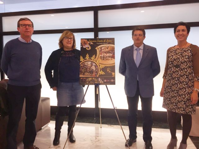 Arte en oro y sedas de la fotógrafa María José Ruiz se convierte en el cartel de la Semana Santa de Lorca 2017 - 1, Foto 1