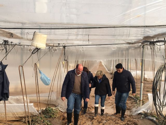 El presidente Pedro Antonio Sánchez compromete la ayuda del Gobierno regional al sector agrícola afectado por las inundaciones, en El Mirador - 2, Foto 2