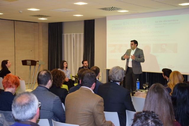 Más de 5.000 desempleados han recibido asesoramiento de la Comunidad para trabajar como autónomos en lo que va de año - 1, Foto 1