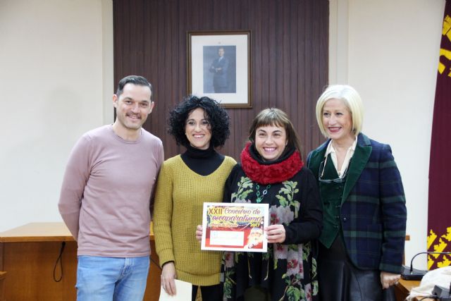 Esther ptica se hace con el primer premio de XXII Concurso de Escaparatismo, Foto 1