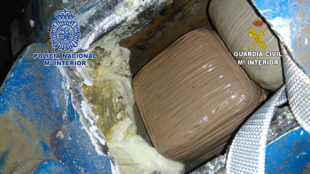 Desarticulada una organización criminal dedicada al tráfico internacional de hachís - 1, Foto 1