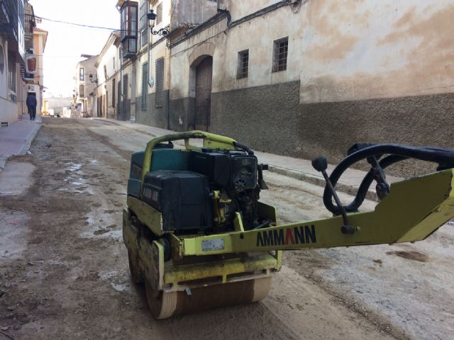 Las obras de saneamiento y pavimentación de la calle Cánovas del Castillo finalizarán a mediados de enero - 2, Foto 2