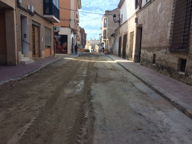 Las obras de saneamiento y pavimentación de la calle Cánovas del Castillo finalizarán a mediados de enero, Foto 5