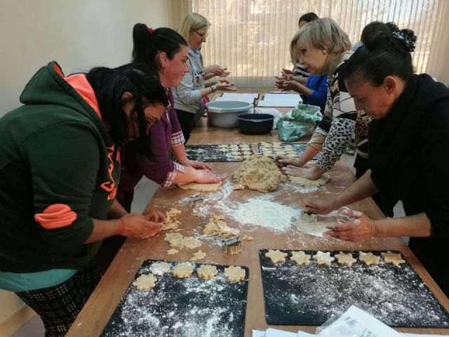 Aprendiendo Tradiciones: Taller de dulces navideños - 2, Foto 2