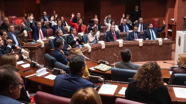 López Miras: Los presupuestos de 2019 son serios, responsables y diseñados para atender las necesidades de las personas - 2, Foto 2