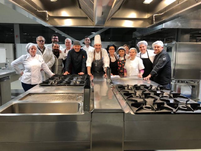 El Centro de Cualificación Turística cierra el año con un centenar de cursos en los que han participado 2.500 alumnos - 1, Foto 1