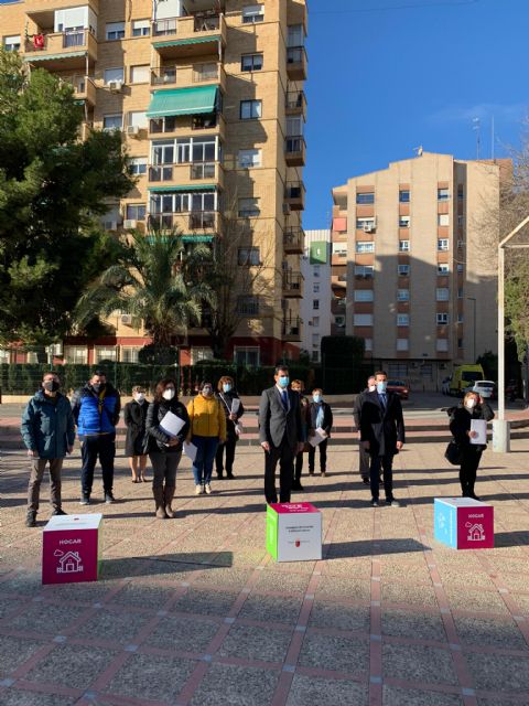 140 familias inician los trámites para adquirir la propiedad de la vivienda social donde viven - 3, Foto 3