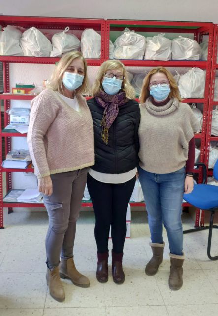 El Ayuntamiento torreño entrega más de 6.000 euros en alimentos a las asociaciones solidarias del municipio - 1, Foto 1