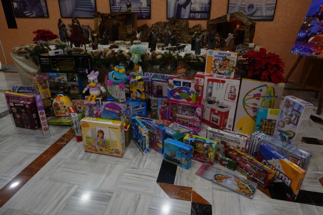 La Asamblea se suma a la campaña municipal para que ningún niño se quede sin juguete, sin la sonrisa y sin la ilusión del Día de Reyes - 1, Foto 1