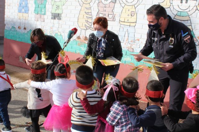 Entregan diplomas a niños y niñas de Jumilla - 2, Foto 2