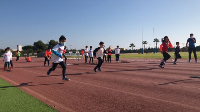 Los atletas del Vive Cieza confraternizan con sus compañeros de San Javier - 1, Foto 1