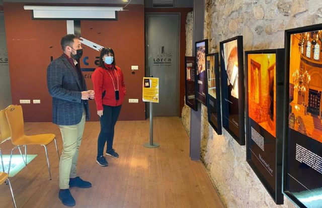 Hoy ha abierto al público la exposición Benjamín de Tudela. Un viajero en el tiempo, que será visitable hasta el 10 de enero en el Aljibe del Espaldón del Castillo de Lorca - 1, Foto 1