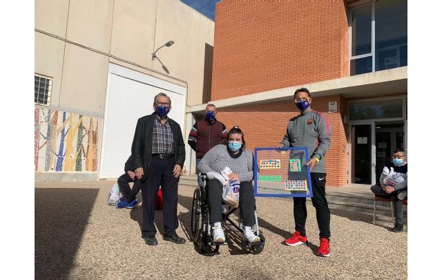 La Peña Barcelonista de Totana visita en Centro de Personas con Discapacidad Intelectual José Moya Trilla - 2, Foto 2