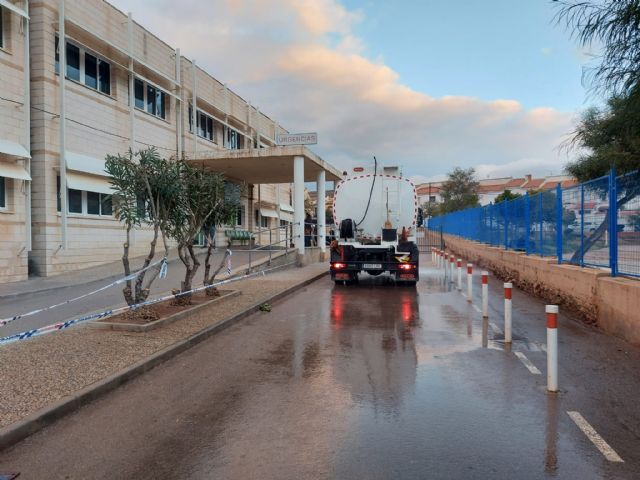 El Ayuntamiento refuerza los trabajos de desinfección de calles y parques infantiles - 4, Foto 4