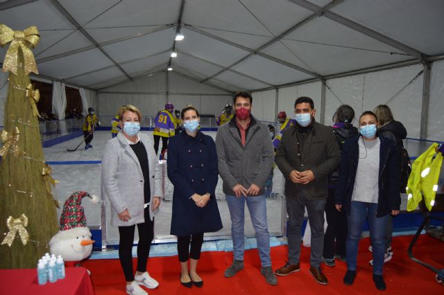 Todos a patinar sobre hielo en la Navidad torreña - 2, Foto 2