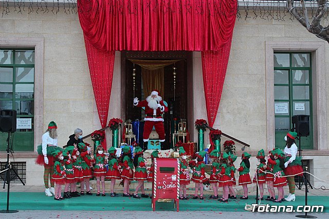 Papá Noel visitó Totana para recoger las cartas de los niños y niñas de la localidad, Foto 1