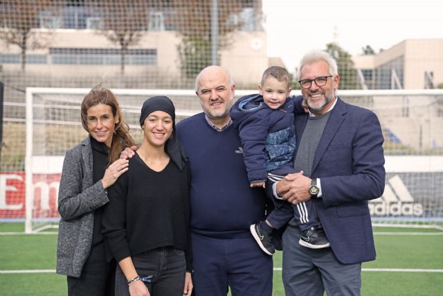 Santi Cañizares y la Fundación El Sueño de Vicky juegan unidos el ´Partido de la Navidad´ contra el cáncer infantil - 1, Foto 1