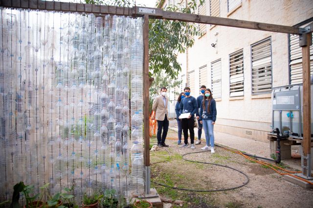 Repsol entrega al IES Mediterráneo el segundo premio de su concurso nacional de Economía Circular - 2, Foto 2