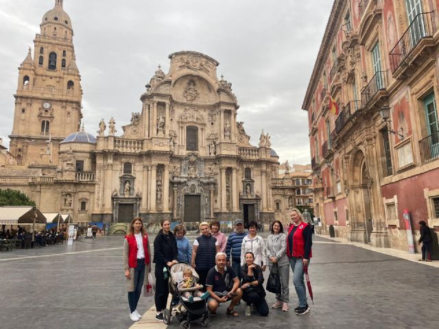 UniversalBlue realiza una donación a Cruz Roja para ayudar a refugiados - 1, Foto 1