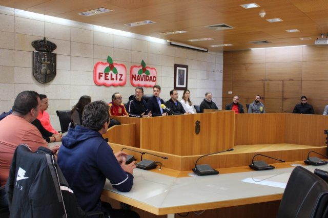 El alcalde recibe la visita de 7 internos del Centro Penitenciario Murcia I en el marco de un programa de visitas terapéuticas - 2, Foto 2