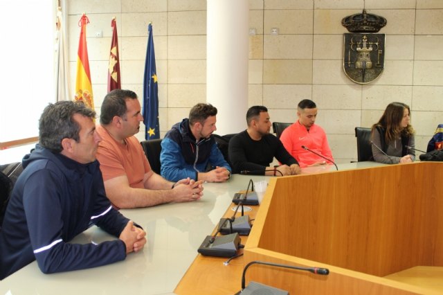 El alcalde recibe la visita de 7 internos del Centro Penitenciario Murcia I en el marco de un programa de visitas terapéuticas, Foto 3