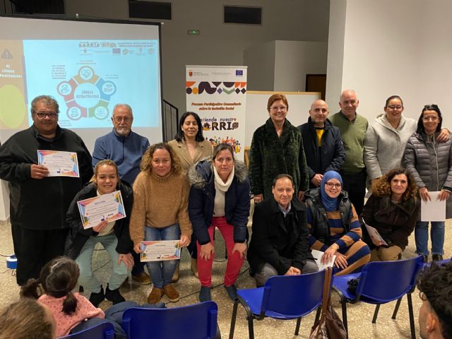Tejiendo nuestro Barrio presenta los resultados del proceso de diagnóstico local participativo en Distritos y Barrio de Santiago - 4, Foto 4
