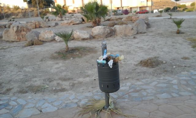Ciudadanos Águilas denuncia la falta de limpieza y mantenimiento de las zonas ajardinadas y espacios de recreo del municipio - 3, Foto 3