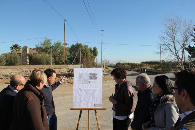La alcaldesa y la directora general del Medio Natural estudian la puesta en marcha de mejoras en el Camino Viejo de Puerto Lumbreras - 2, Foto 2