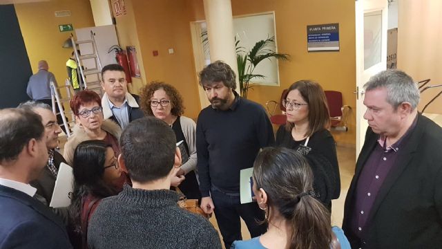 La oposición abandona en bloque la Comisión de Hacienda y Asuntos Generales al estar presidida ésta por Roque Ortiz - 1, Foto 1