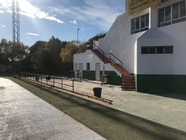 El Ayuntamiento invierte 32.000 euros en mejorar las instalaciones de la Pista de Atletismo Úrsula Ruiz Pérez y en crear nuevos aseos y un servicio de botiquín - 4, Foto 4
