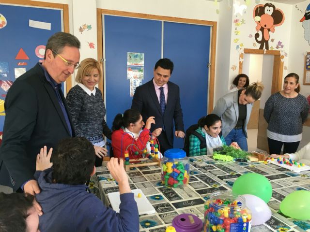 La consejera Violante Romás anuncia la ampliación de 13 nuevas plazas concertadas en Aidemar - 3, Foto 3