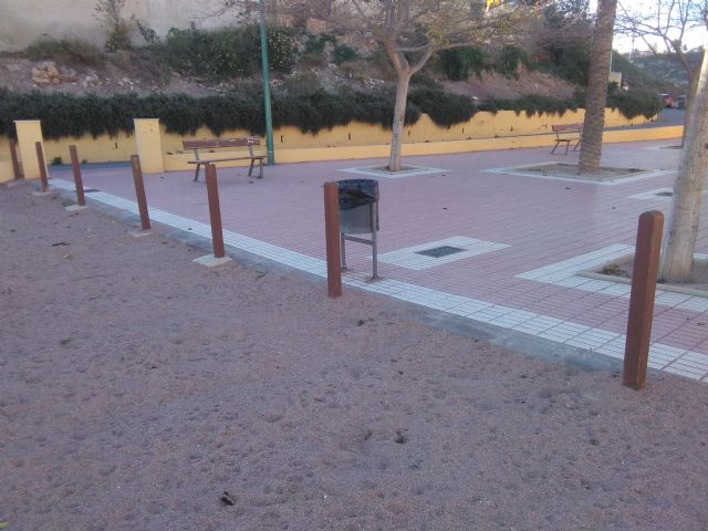 El PSOE denuncia graves deficiencias en los parques del Barrio de San Cristóbal y reclama actuaciones de mejora - 3, Foto 3