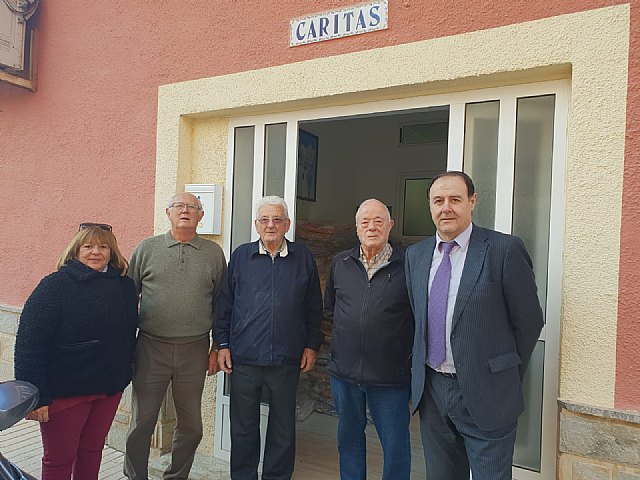 Ciudadanos Los Alcázares propicia la donación de 200 mantas y edredones a la agrupación local de Cáritas - 1, Foto 1