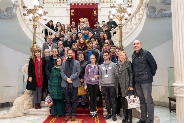 Alumnos y profesores de institutos de cinco países europeos visitan el Palacio Consistorial - 1, Foto 1