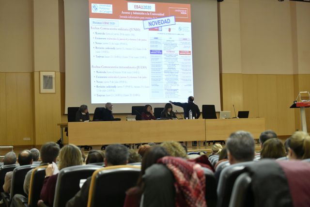 La Universidad de Murcia informa de las novedades de la EBAU a los institutos de Secundaria - 1, Foto 1