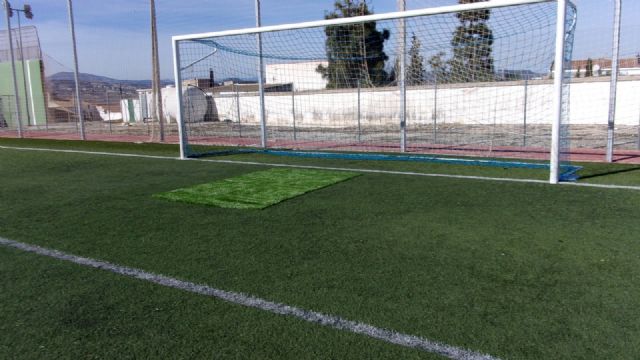 El Ayuntamiento de Pliego ha realizado mejoras en el césped, vestuarios e iluminación del campo de fútbol - 5, Foto 5
