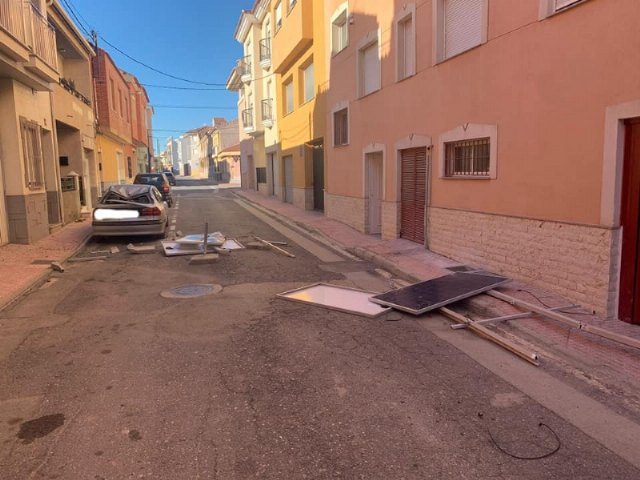 El CECOPAL activa el plan de emergencias municipal por el incendio de Carrascoy y las fuertes rachas de viento - 1, Foto 1