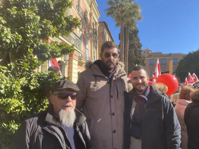 VOX acude a la manifestación en contra del Plan de Movilidad - 2, Foto 2