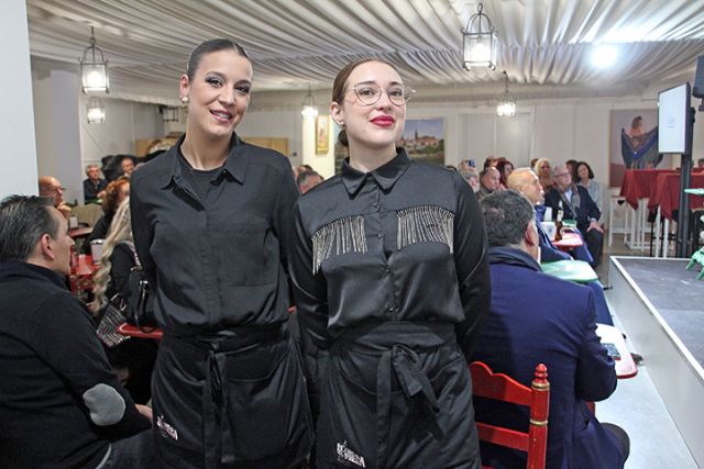 Sevilla. Rotundo éxito de la inauguración del nuevo centro de actividades del Ateneo de Triana - 3, Foto 3