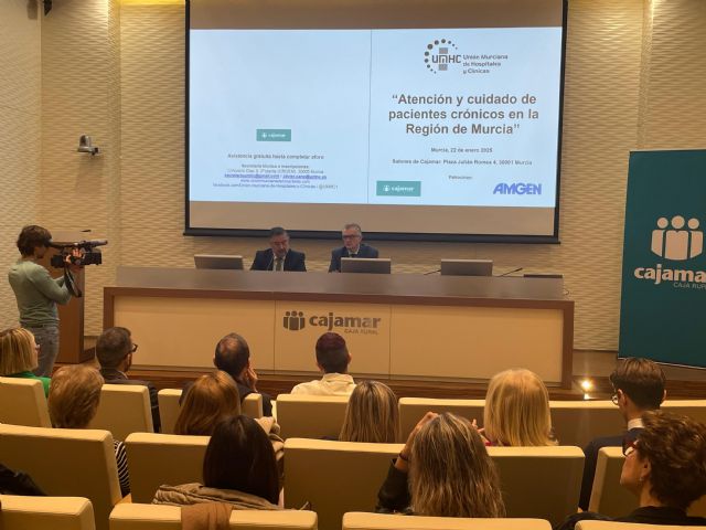 La Unión Murciana de Hospitales y Clínicas abordan la atención al paciente crónico en una jornada que inauguró el consejero de Salud - 1, Foto 1
