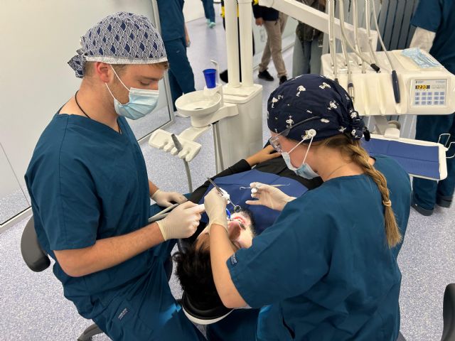 Estudiantes de 14 países concluyen este año la primera promoción en Odontología de UCAM Cartagena - 1, Foto 1