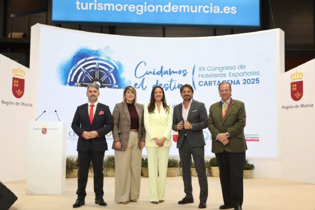 La alcaldesa presenta en FITUR las ayudas para crear hoteles en Cartagena como la oportunidad de participar de su crecimiento turístico - 1, Foto 1