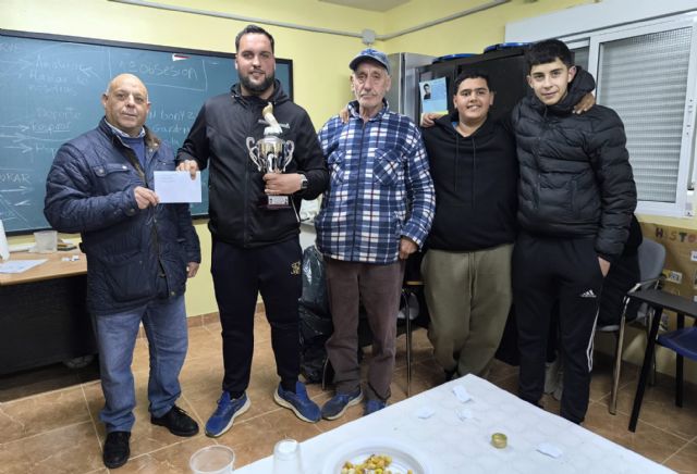 La Sociedad de Colombicultura de Roche celebra sus 30 años entregando los premios del Campeonato Comarcal - 3, Foto 3