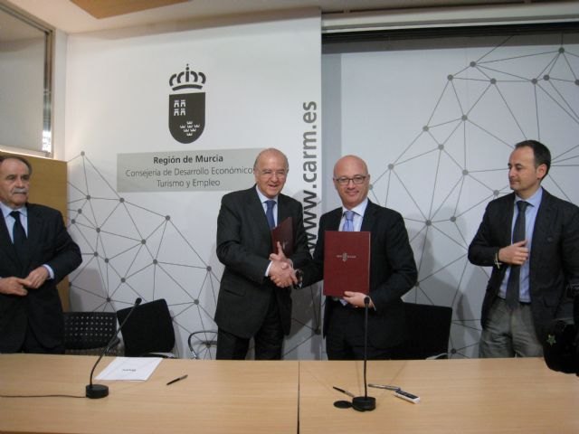 Un acuerdo entre la Comunidad y BMN-CajaMurcia permite por primera vez el anticipo de subvenciones a las empresas de la Región - 1, Foto 1