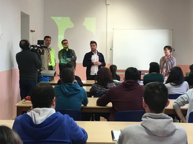 Comienzan en Bullas los cursos del Club de idiomas de Juventud - 1, Foto 1